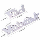 3D zilveren houten Eid Mubarak-letters met ingewikkelde Arabische kalligrafie